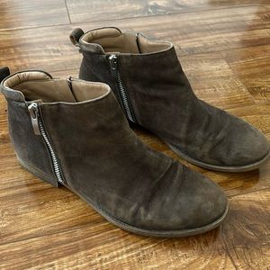 Ankle booties